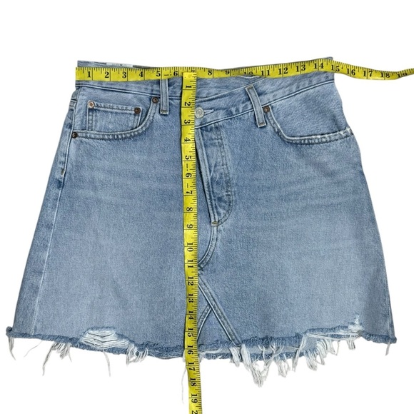 AGOLDE 90’s Criss Cross Denim Mini Skirt Button Fly Raw Hem Sz 27 - Picture 5 of 9